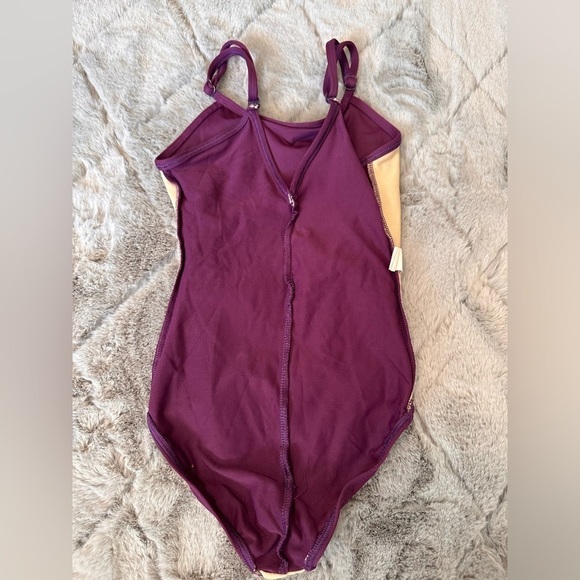 Eurotard Girls 7-10 Medium plum purple leotard dance ballet gymnastics - Picture 4 of 7
